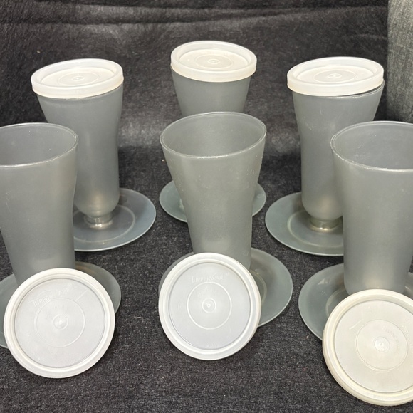 Vintage 6 TUPPERWARE Sheer Grey Tall Dessert Parfait Cups #754 & Lids #296 - Picture 6 of 7
